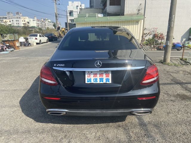 M-BENZ賓士 E200  第19張相片
