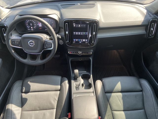 VOLVO富豪 XC40  第15張相片