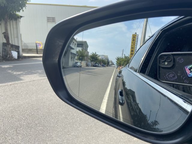 LEXUS凌志 RX350H  第6張相片