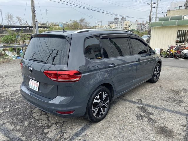 VOLKSWAGEN福斯 TOURAN  第18張相片