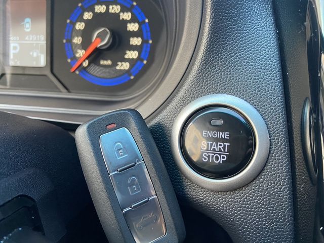 MITSUBISHI三菱 COLT PLUS  第8張相片