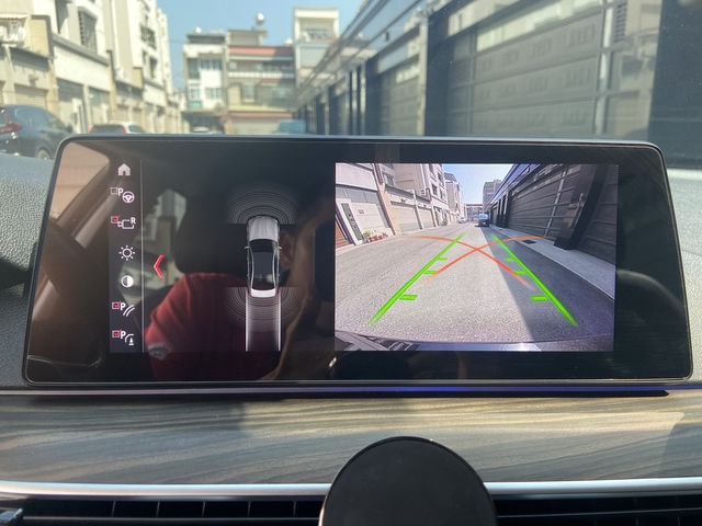 BMW寶馬 520D  第10張相片