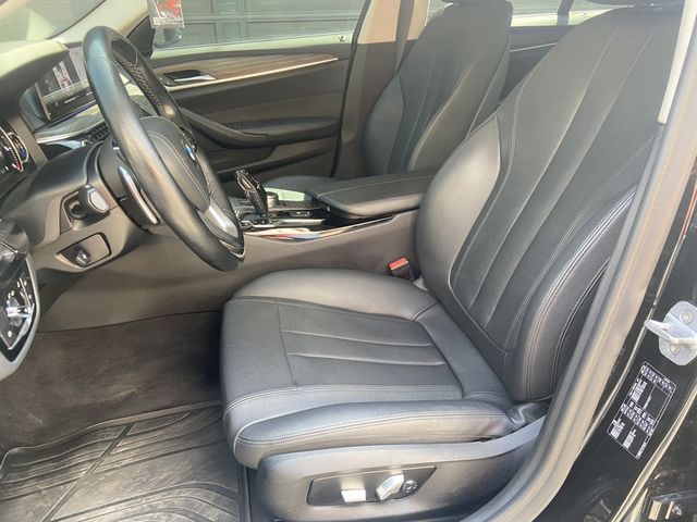 BMW寶馬 520D  第11張相片