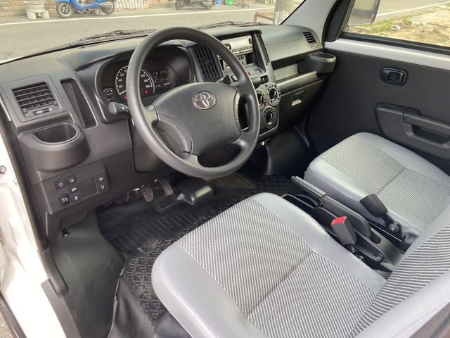 TOYOTA豐田 TOWN ACE  第4張相片