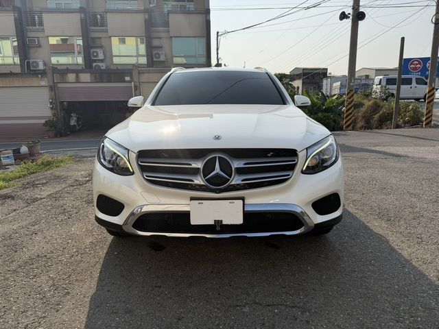 M-BENZ賓士 GLC250  第2張相片