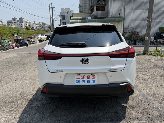 LEXUS凌志 UX200  第17張相片