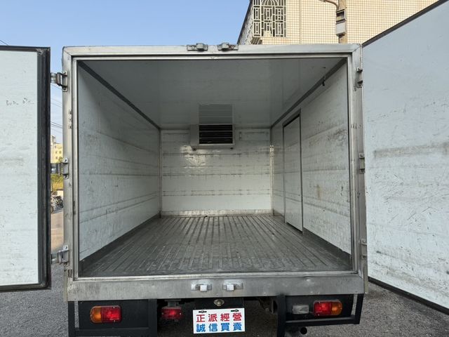 MITSUBISHI三菱 DELICA  第11張相片