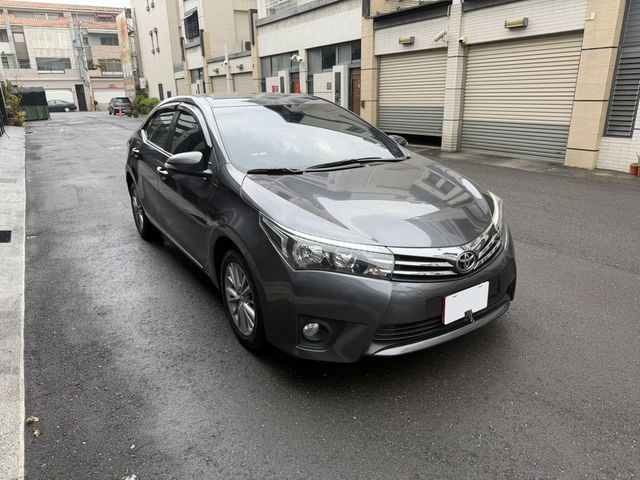 TOYOTA豐田 ALTIS  第3張相片