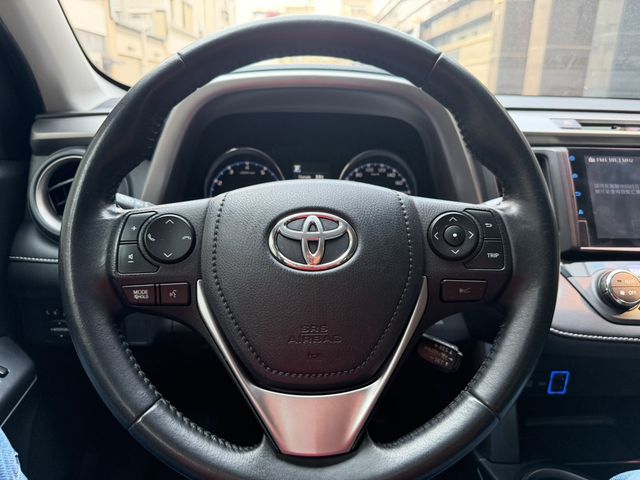 TOYOTA豐田 RAV4  第4張相片