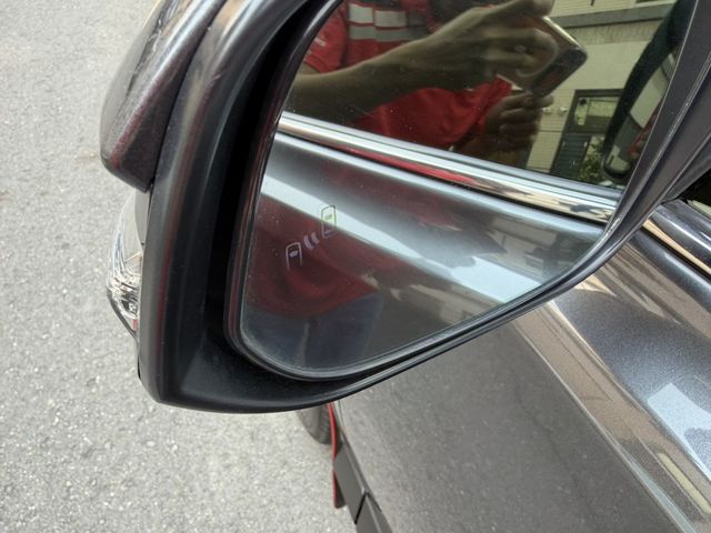 TOYOTA豐田 RAV4  第7張相片