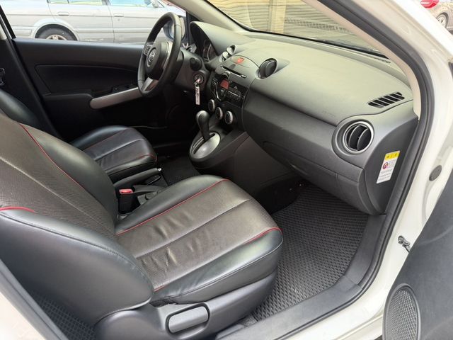 MAZDA馬自達 MAZDA 2  第8張相片