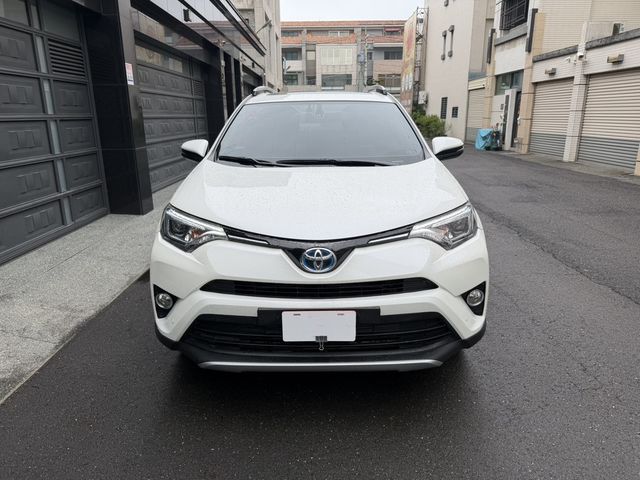 TOYOTA豐田 RAV4  第2張相片