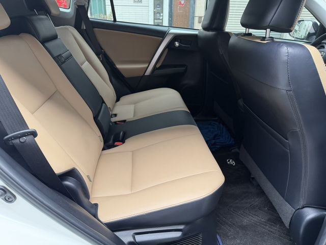 TOYOTA豐田 RAV4  第13張相片