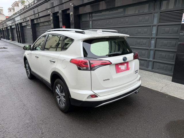 TOYOTA豐田 RAV4  第18張相片