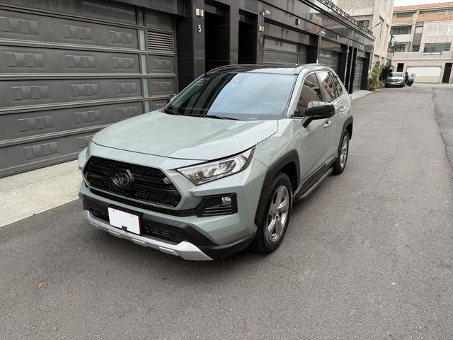 TOYOTA豐田 RAV4  第1張相片