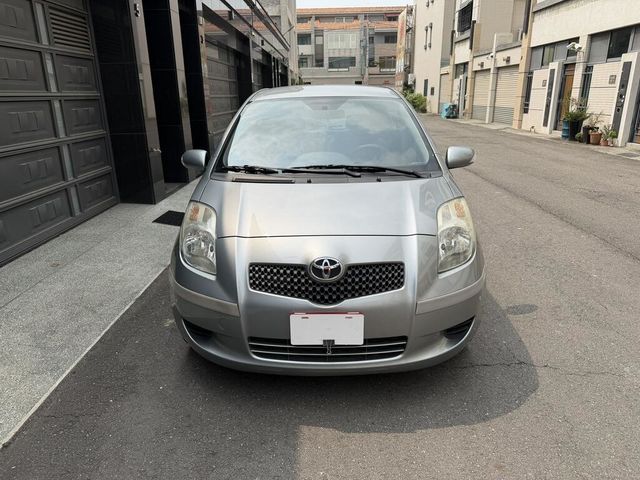 TOYOTA豐田 YARIS  第2張相片