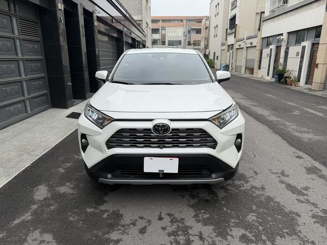 TOYOTA豐田 RAV4  第2張相片