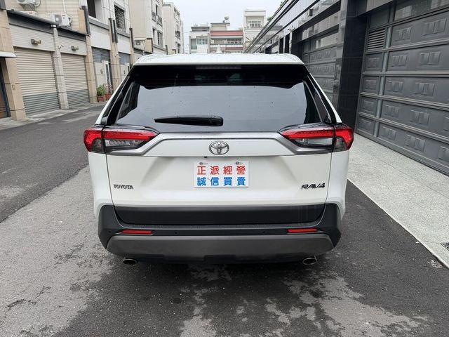 TOYOTA豐田 RAV4  第19張相片