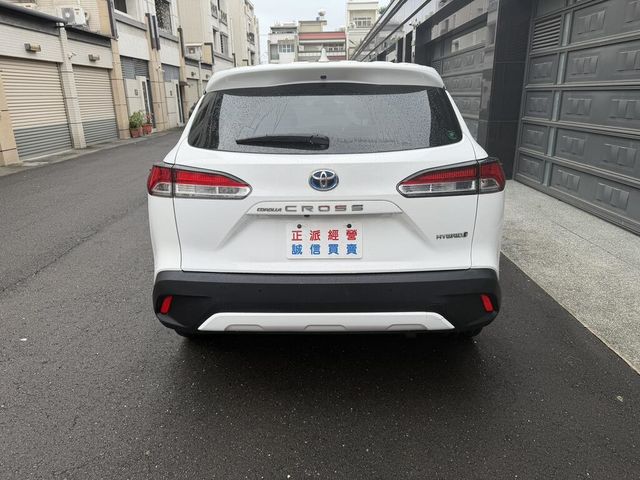 TOYOTA豐田 COROLLA CROSS HYBRID  第18張相片