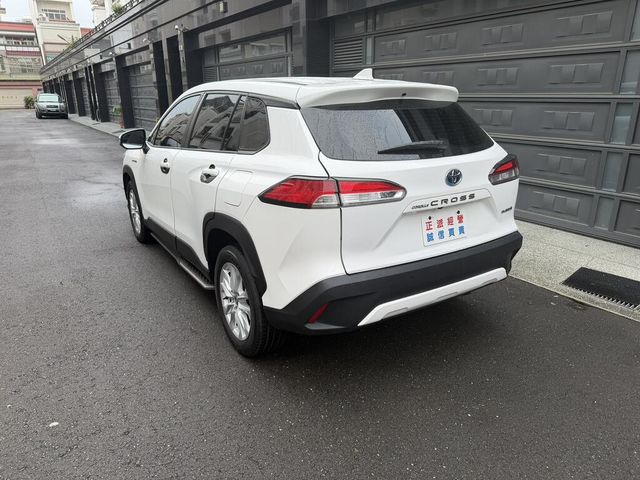 TOYOTA豐田 COROLLA CROSS HYBRID  第19張相片