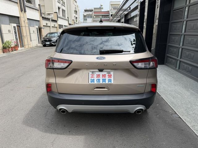 FORD福特 KUGA  第17張相片