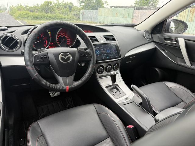 MAZDA馬自達 MAZDA 3  第14張相片