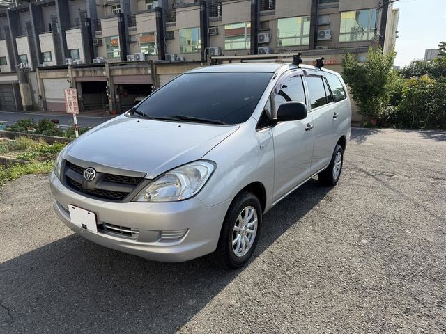 TOYOTA豐田 INNOVA  第1張相片