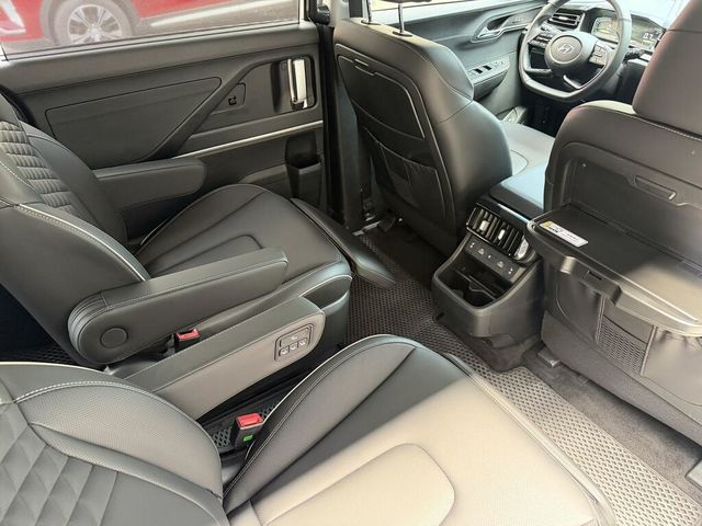HYUNDAI現代 CUSTIN  第10張相片