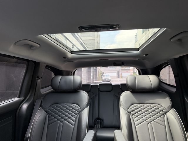 HYUNDAI現代 CUSTIN  第12張相片