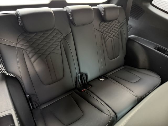 HYUNDAI現代 CUSTIN  第13張相片