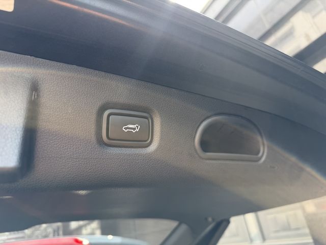 HYUNDAI現代 CUSTIN  第16張相片