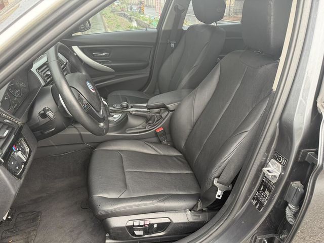 BMW寶馬 320I  第11張相片