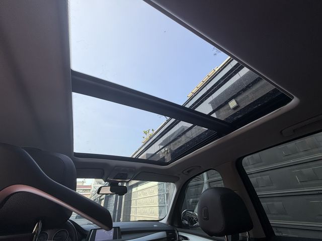 BMW寶馬 X5 XDRIVE25D  第8張相片