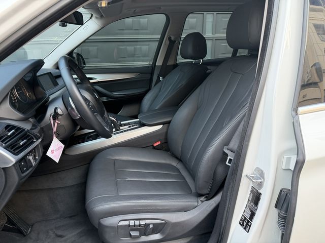 BMW寶馬 X5 XDRIVE25D  第9張相片
