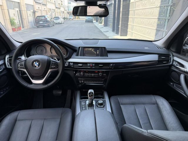BMW寶馬 X5 XDRIVE25D  第14張相片