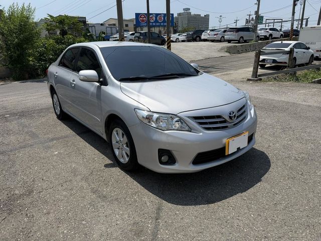 TOYOTA豐田 ALTIS  第3張相片