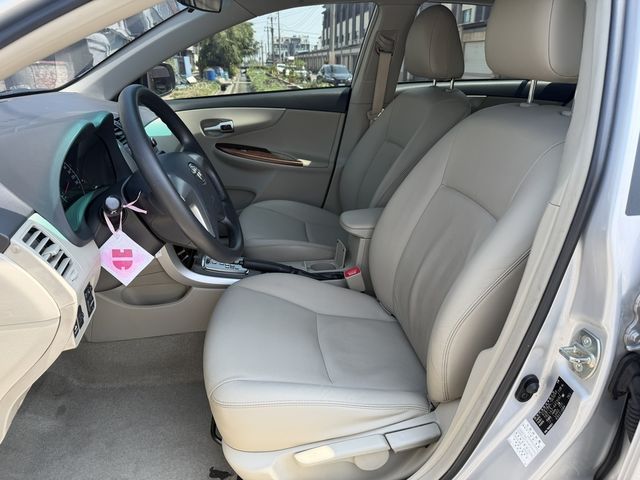 TOYOTA豐田 ALTIS  第8張相片