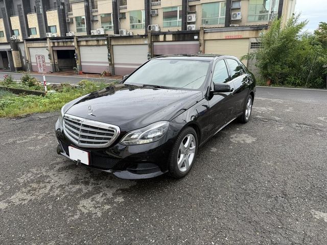 M-BENZ賓士 E200  第1張相片