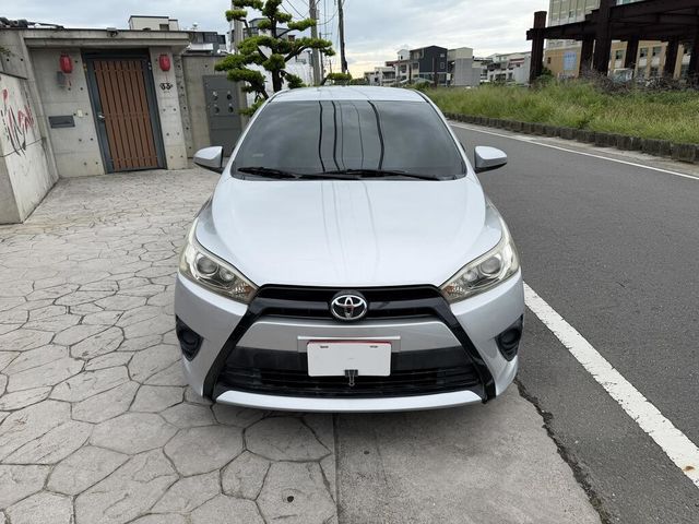 TOYOTA豐田 YARIS  第2張相片