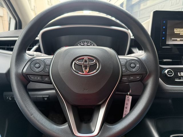 TOYOTA豐田 ALTIS  第4張相片