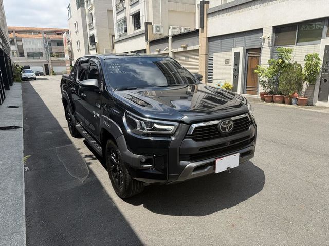TOYOTA豐田 HILUX  第3張相片