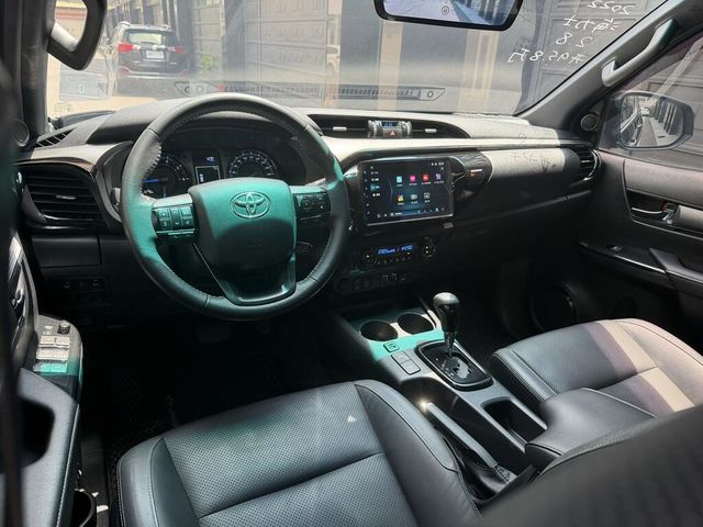 TOYOTA豐田 HILUX  第13張相片