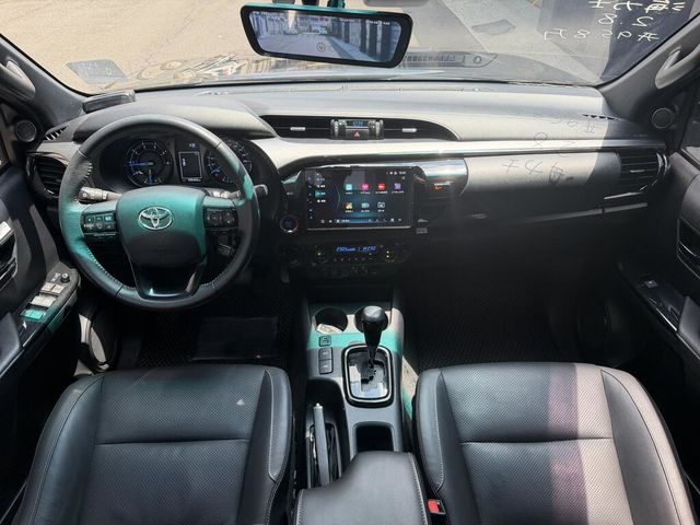 TOYOTA豐田 HILUX  第14張相片