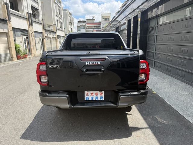 TOYOTA豐田 HILUX  第18張相片
