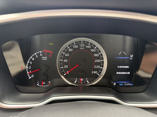 TOYOTA豐田 ALTIS  第5張相片