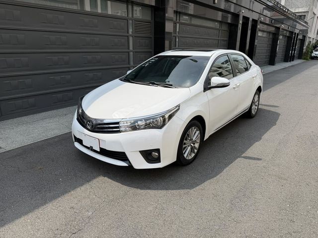 TOYOTA豐田 ALTIS  第1張相片