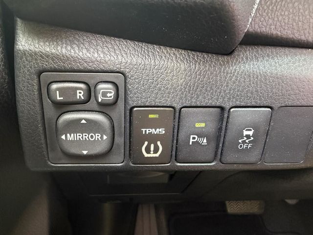 TOYOTA豐田 ALTIS  第7張相片