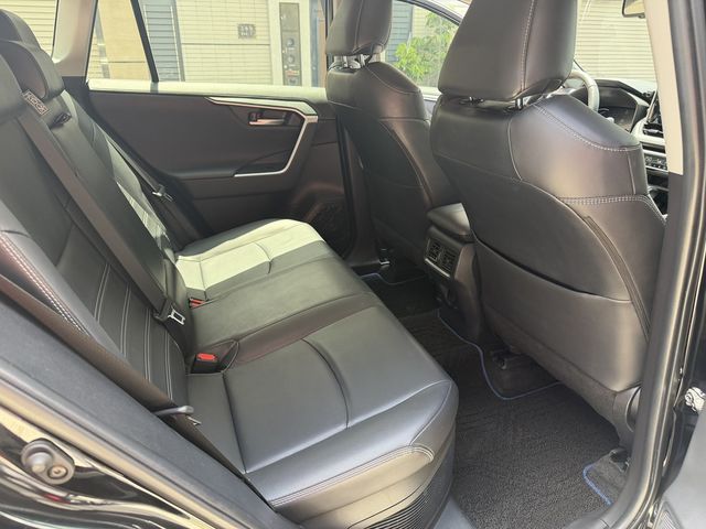 TOYOTA豐田 RAV4  第13張相片