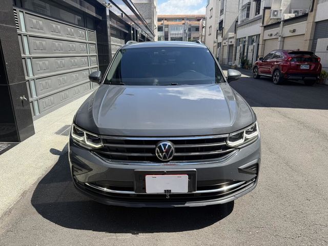 VOLKSWAGEN福斯 TIGUAN  第2張相片