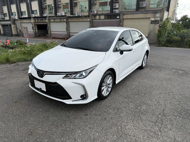 TOYOTA豐田 ALTIS  第1張相片